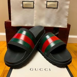 Gucci Pursuit Slides Men’s size 10